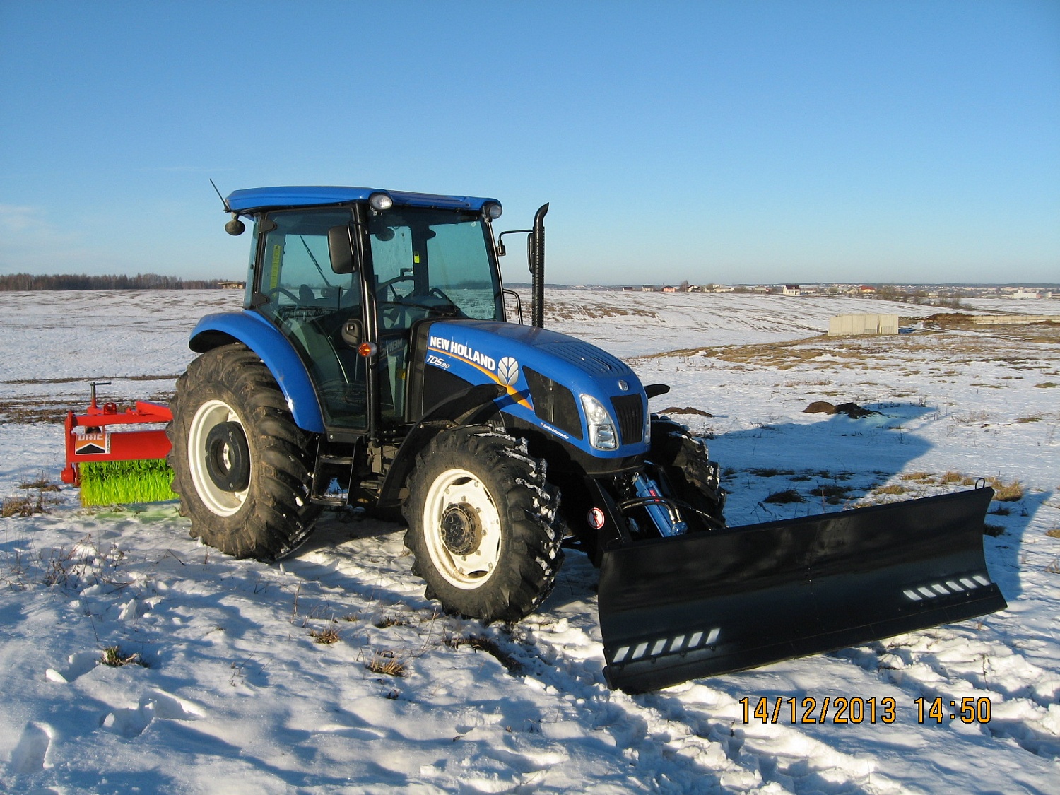 Плужно-щеточное оборудование к трактору NEW HOLAND