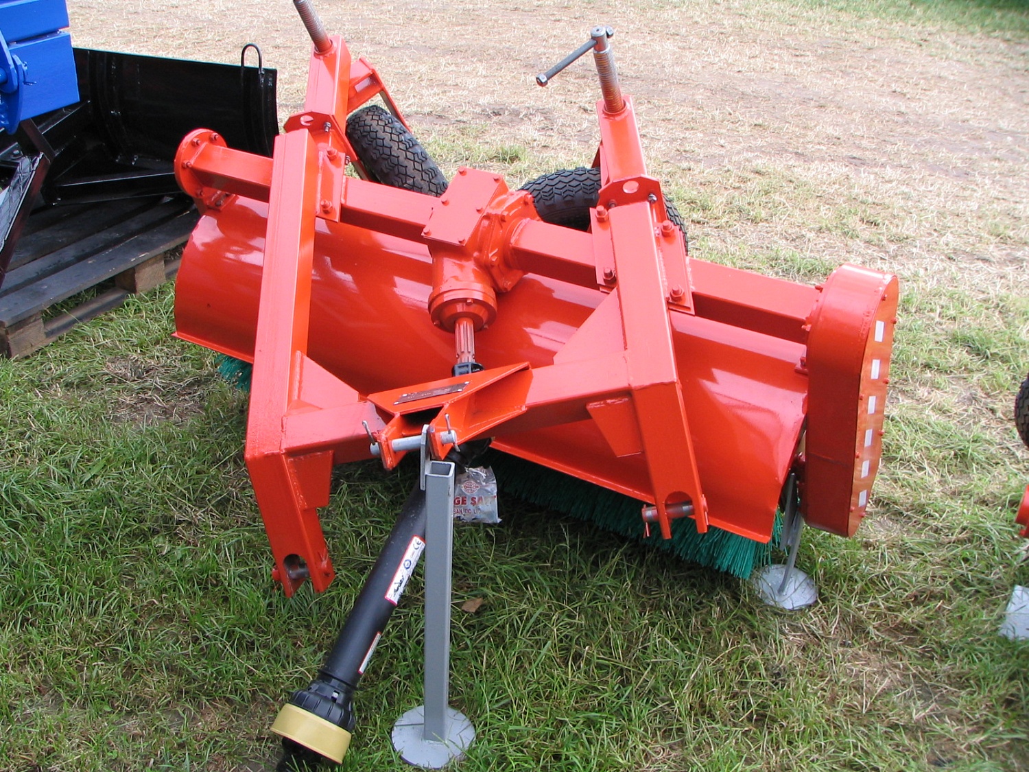 Щетка дорожная НО-86-010 (заказ 1 ЩД-5)