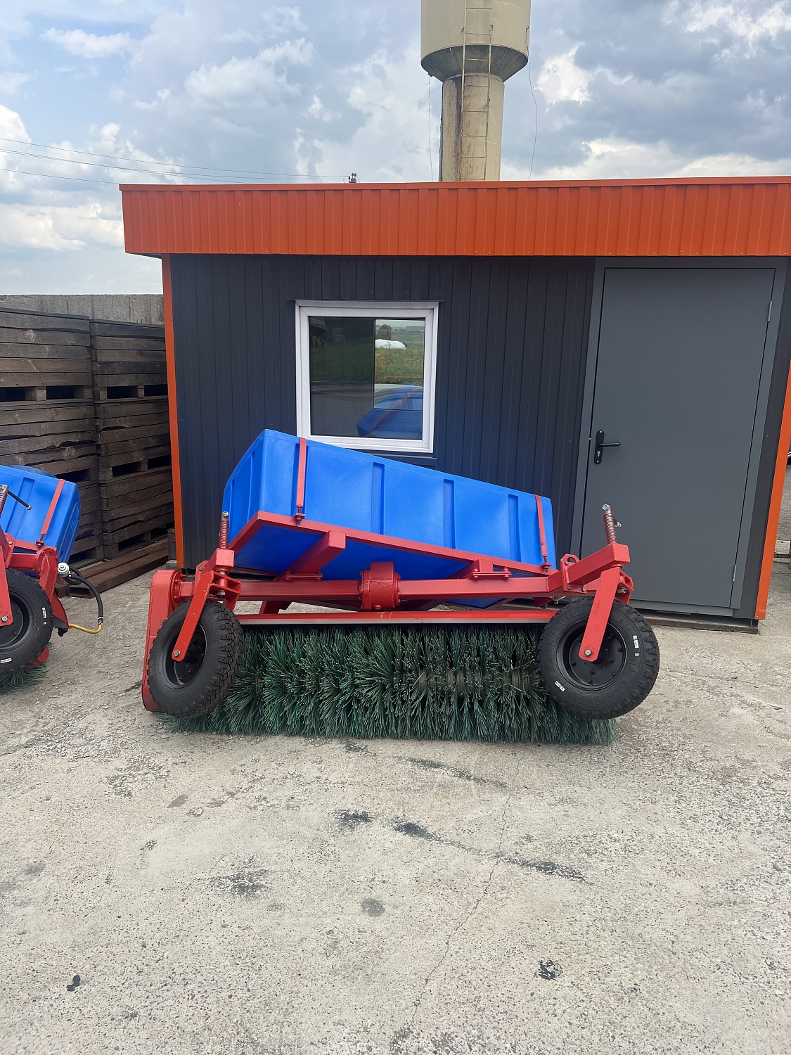 Щетка дорожная НО-86 с системой орошения (заказ 1 ЩД-25) 